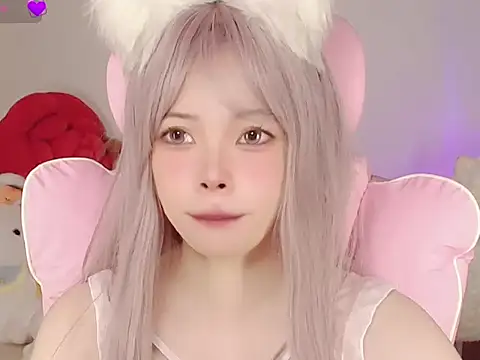 Miyeoonn online show from May 2026 06:26:02 PM