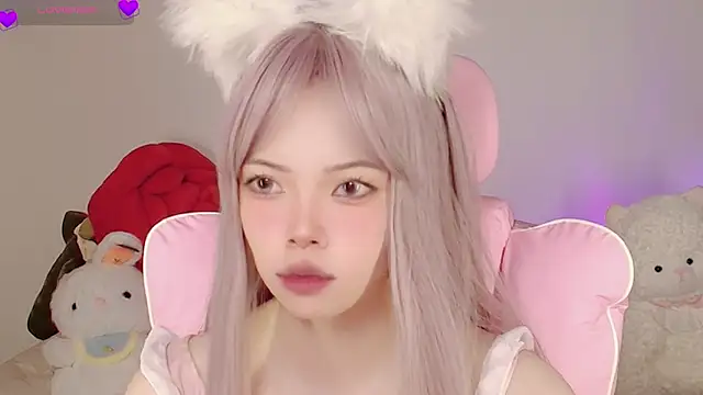 Miyeoonn online show from May 2026 06:45:02 PM