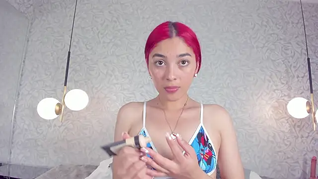 Snapshot of heysel_angels chatting on February 2026 04:06:01 AM heysel angels online show from February 2026 04:06:01 AM