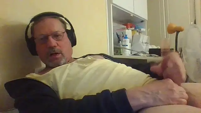 Wanky357 online show from June 2026 08:33:02 PM