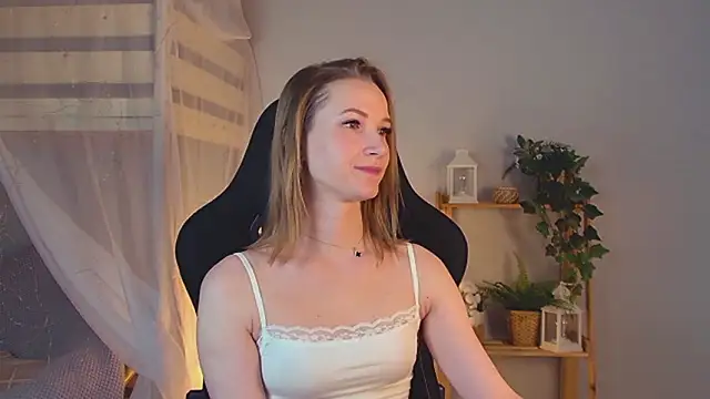 Snapshot of Megan_Rodgers chatting on February 2026 05:39:02 PM Megan Rodgers online show from February 2026 05:39:02 PM