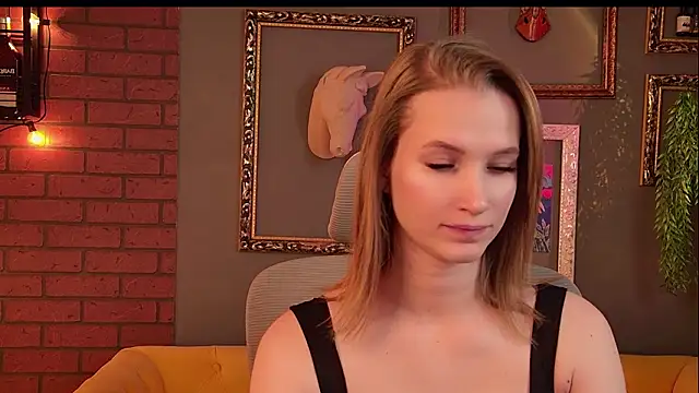 Snapshot of Megan_Rodgers chatting on February 2026 05:42:01 PM Megan Rodgers online show from February 2026 05:42:01 PM