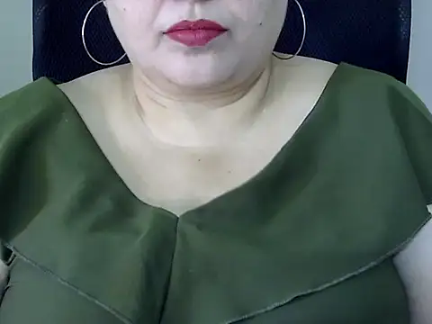 Snapshot of Soniya_Sha chatting on May 2026 06:51:02 AM Soniya Sha online show from May 2026 06:51:02 AM
