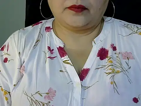 Snapshot of Soniya_Sha chatting on May 2026 10:16:02 PM Soniya Sha online show from May 2026 10:16:02 PM