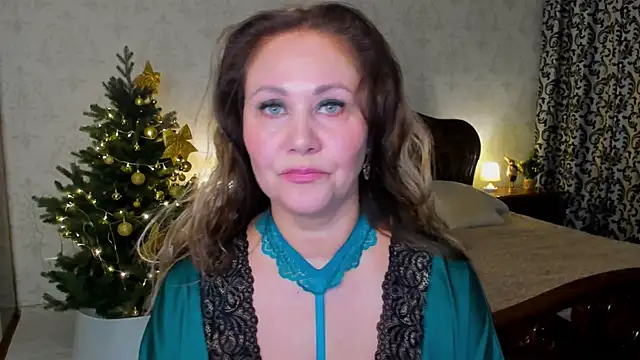 Snapshot of MilaUrban chatting on December 2025 03:37:02 AM MilaUrban online show from December 2025 03:37:02 AM