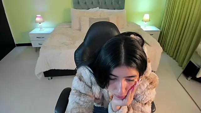 Snapshot of Celeste_Rous__ chatting on January 2026 12:20:01 PM Celeste Rous online show from January 2026 12:20:01 PM