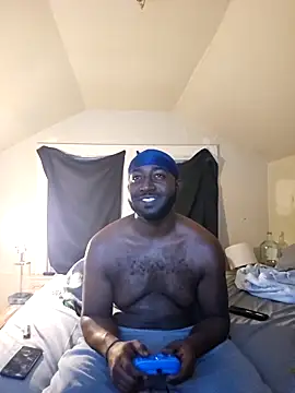 Snapshot of iLOVETRAY96 chatting on December 2025 04:40:01 AM iLOVETRAY96 online show from December 2025 04:40:01 AM