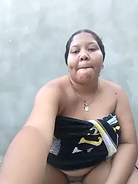 Snapshot of VaneandRossy chatting on February 2026 10:03:02 PM VaneandRossy online show from February 2026 10:03:02 PM