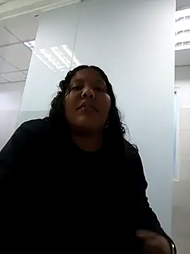 VaneandRossy online show from April 2026 10:26:02 PM