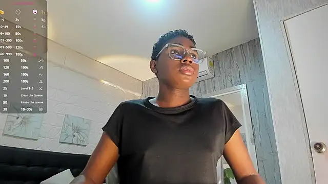 teylor lovee online show from February 2026 08:56:01 PM