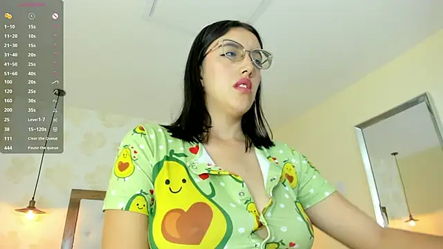 VENUSGREYS1 online show from May 2026 12:02:01 PM