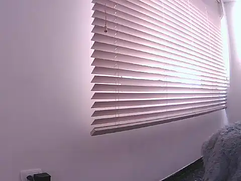 Fernanda andrew online show from March 2026 02:31:02 PM