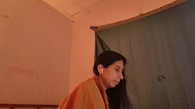 MoonLipsON- online show from May 2026 11:46:01 PM