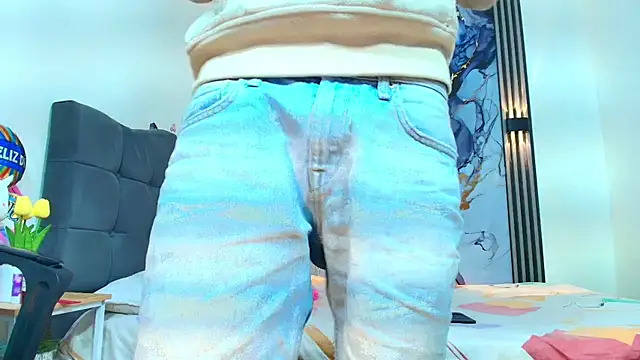 Valentina and sneider  online show from March 2026 07:09:02 PM