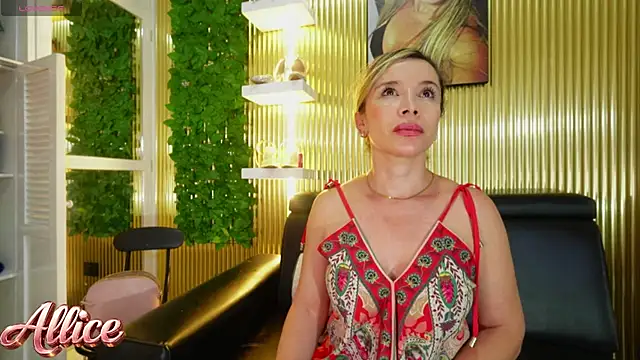 Snapshot of Allice_mommy chatting on February 2026 07:24:02 PM Allice mommy online show from February 2026 07:24:02 PM