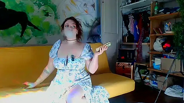 Snapshot of atowiloxx chatting on June 2026 02:16:01 PM atowiloxx online show from June 2026 02:16:01 PM