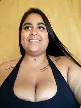 Snapshot of YenthCorona chatting on January 2026 01:31:02 AM YenthCorona online show from January 2026 01:31:02 AM