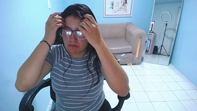 Snapshot of eva_smit_t chatting on December 2025 02:53:01 AM eva smit t online show from December 2025 02:53:01 AM