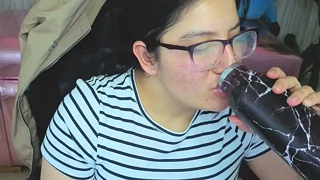 Snapshot of eva_smit_t chatting on February 2026 02:05:01 AM eva smit t online show from February 2026 02:05:01 AM