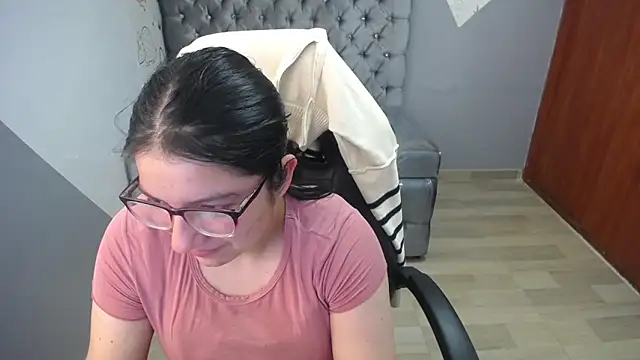 Snapshot of eva_smit_t chatting on February 2026 02:23:01 AM eva smit t online show from February 2026 02:23:01 AM