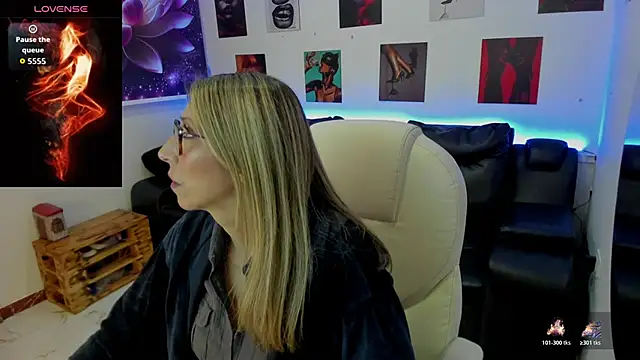 Snapshot of Scarlett_079 chatting on February 2026 11:54:01 AM Scarlett 079 online show from February 2026 11:54:01 AM