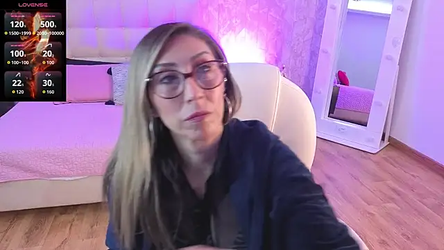 Scarlett 079 online show from April 2026 11:48:02 AM