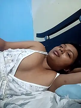 caro lil online show from March 2026 01:38:01 AM