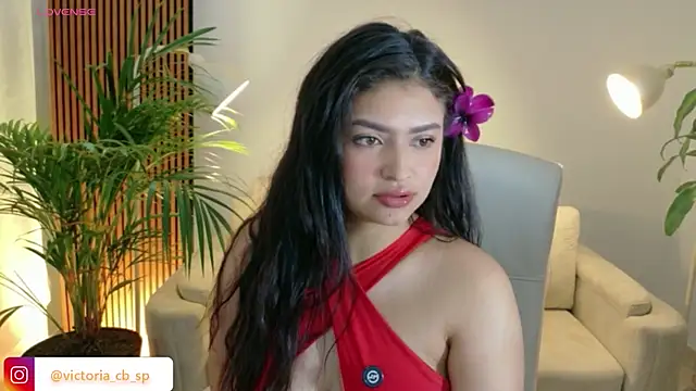 Snapshot of victoria___moon chatting on May 2026 02:02:01 PM victoria moon online show from May 2026 02:02:01 PM