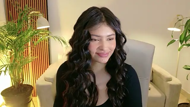 Snapshot of victoria___moon chatting on May 2026 01:52:02 PM victoria moon online show from May 2026 01:52:02 PM
