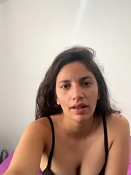 Snapshot of Marestrella-25 chatting on January 2026 01:48:02 PM Marestrella-25 online show from January 2026 01:48:02 PM