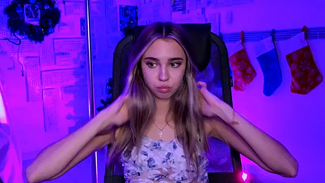 Snapshot of KimPorins chatting on January 2026 04:33:01 PM KimPorins online show from January 2026 04:33:01 PM