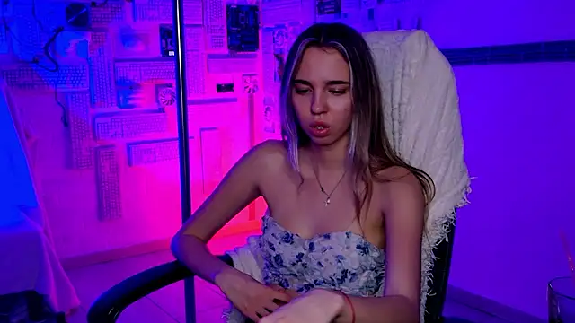 Snapshot of KimPorins chatting on January 2026 07:45:01 PM KimPorins online show from January 2026 07:45:01 PM