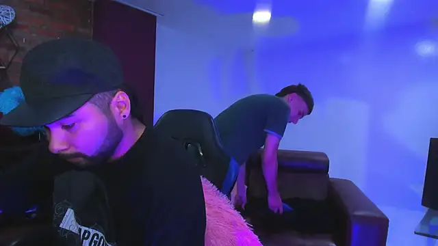 Snapshot of HotThreesoome chatting on January 2026 01:25:02 PM HotThreesoome online show from January 2026 01:25:02 PM