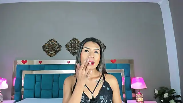 LexiCriimson online show from February 2026 04:00:01 AM