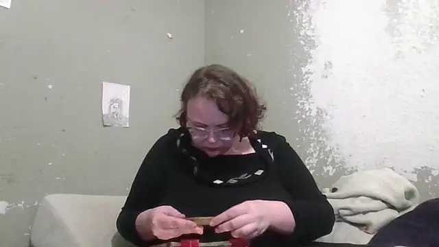 Rentastnrgurl online show from December 2025 11:31:01 PM