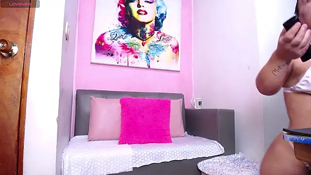 Snapshot of danycute_ chatting on February 2026 03:16:02 PM danycute online show from February 2026 03:16:02 PM