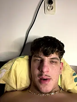 gipsyboy12 online show from January 2026 05:10:02 AM