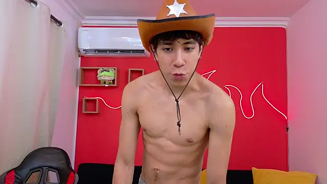 Neo Twink online show from July 2026 07:15:02 PM