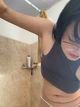 Effy stone444 online show from July 2026 10:33:01 PM