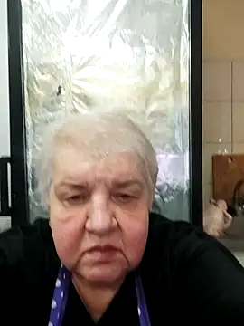 Snapshot of HapinessLovee chatting on December 2025 09:04:02 AM HapinessLovee online show from December 2025 09:04:02 AM