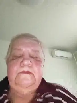 Snapshot of HapinessLovee chatting on December 2025 07:59:02 AM HapinessLovee online show from December 2025 07:59:02 AM