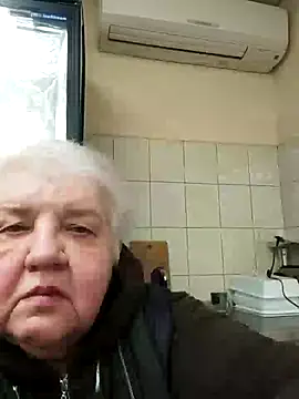 Snapshot of HapinessLovee chatting on December 2025 06:22:01 AM HapinessLovee online show from December 2025 06:22:01 AM