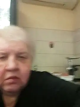 Snapshot of HapinessLovee chatting on January 2026 11:04:01 AM HapinessLovee online show from January 2026 11:04:01 AM