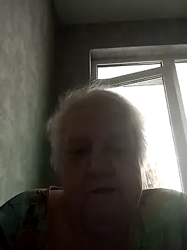 Snapshot of HapinessLovee chatting on February 2026 09:35:02 AM HapinessLovee online show from February 2026 09:35:02 AM