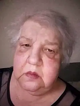 Snapshot of HapinessLovee chatting on February 2026 05:14:01 PM HapinessLovee online show from February 2026 05:14:01 PM