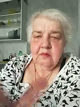 HapinessLovee online show from May 2026 06:40:02 AM