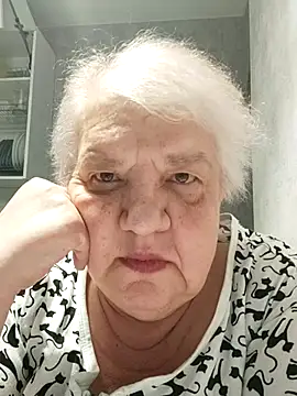 HapinessLovee online show from May 2026 01:58:01 AM