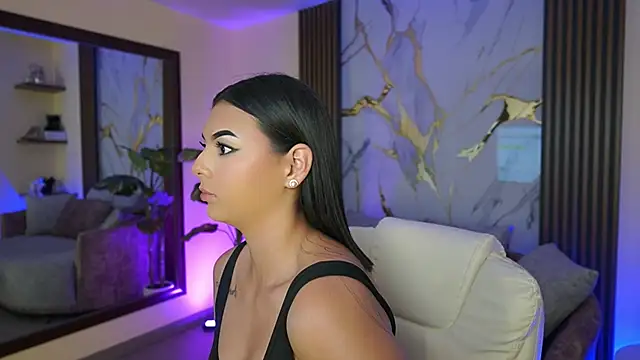 Snapshot of LiaWheeler chatting on January 2026 07:04:02 PM LiaWheeler online show from January 2026 07:04:02 PM