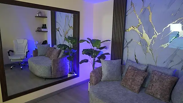 Snapshot of LiaWheeler chatting on January 2026 07:07:02 PM LiaWheeler online show from January 2026 07:07:02 PM