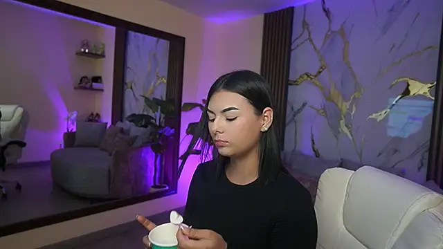 Snapshot of LiaWheeler chatting on February 2026 07:06:02 PM LiaWheeler online show from February 2026 07:06:02 PM